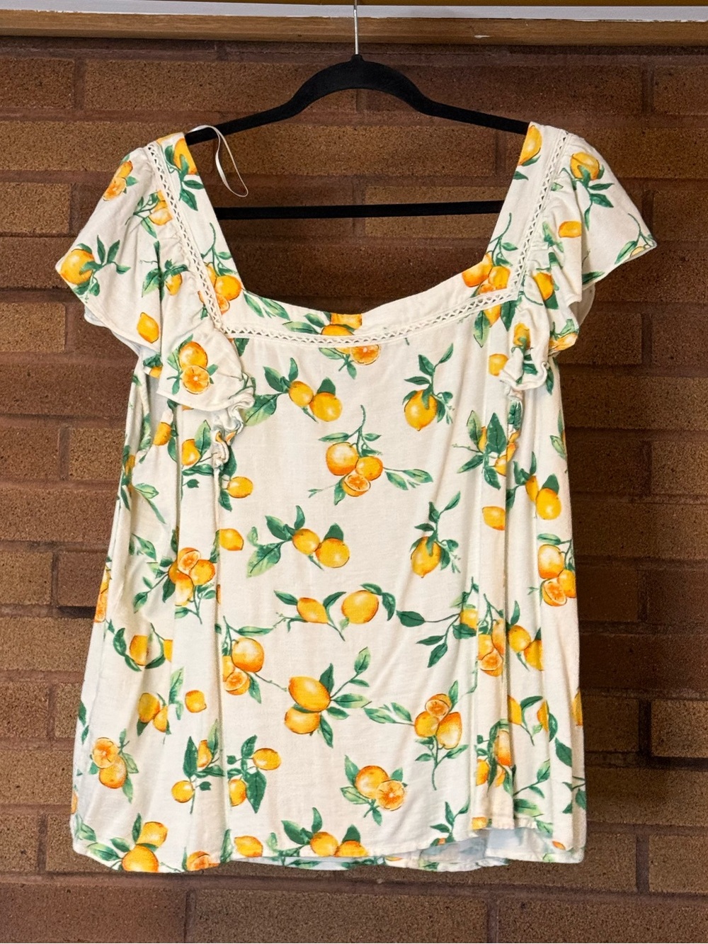 White Lemon Print Linen Blend Women’s Top